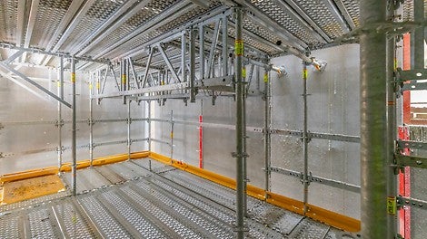 Die hohe Flexibilität des PERI UP Gerüstbaukastens erlaubte die Anpassung an alle geometrischen und statischen Erfordernisse. 