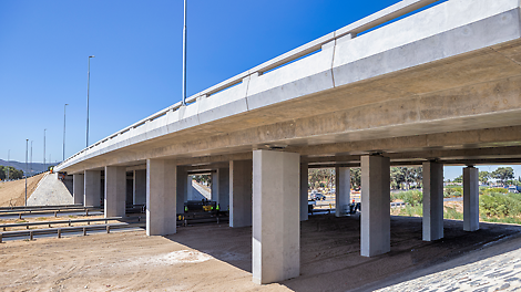 The exposed concrete is characterised by its uniform aesthetics.