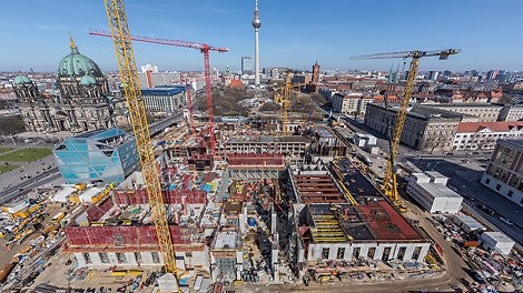 The Berlin City Palace is located on the Spree Island is being reconstructed for the most part according to the old plans. The 180 m long, 120 m wide and 35 m high outer shell as well as the 70 m high cupola roof will continue to shine brightly in the future in the historical Baroque style while inside a modern House of World Cultures will be realized.