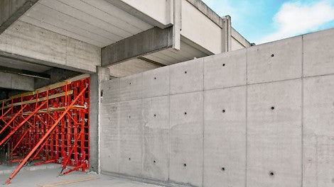 De definerte ankerplasseringene på de individuelle MAXIMO elementene gir et godt visuelt design på betongoverflaten, uten inntrykk av ubenyttede stag eller blødning fra staghull som ikke benyttes