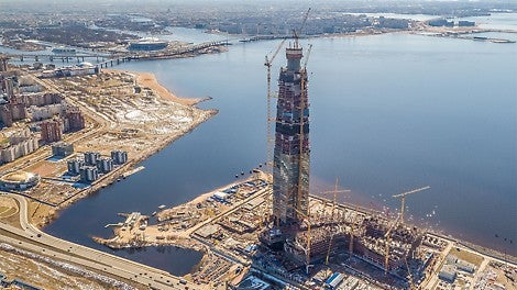 此项目直接座落在芬兰玉湾，让人耳目一新，复杂的建筑造型、极高的风载、以及复杂的基础地质条件都是极大的挑战。