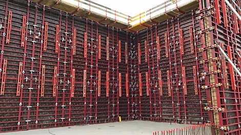 MAXIMO til de 9 meter høje vægge