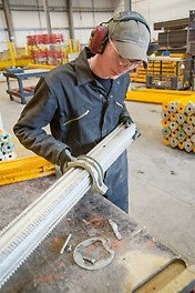 The PERI cleaning and repair service ensures optimal material characteristics according to defined quality criteria.