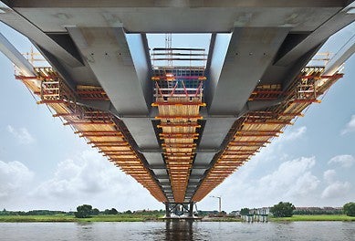 Effizient im Einsatz dank schneller Montage, geringem Eigengewicht, und der Aufhängung mittels Standard Anker-Material<br/>