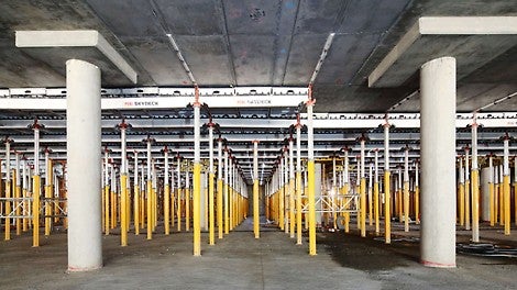 SKYDECK panels and beams weigh less than 35 lbs each, allowing for easy set up by hand