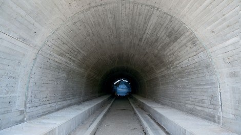 Pohled na výsledný povrch betonu s otiskem prken