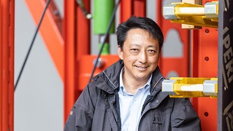 “At the first meeting, Werner and I sat opposite ten managers from the China Communications Construction Company. Their first question was: “Can you make decisions?” I said yes and they asked me for a written power of attorney. I immediately called Weissenhorn and asked for such a letter. 2 hours later I had the power of attorney signed by Alexander Schwörer on my mobile phone. Even before the conversation was over, the customer knew that he was dealing with negotiating partners who were in the driving seat, whose commitment could be relied on without any ifs and buts. That was something our competitors had not been able to achieve, even in many years of negotiations.” 