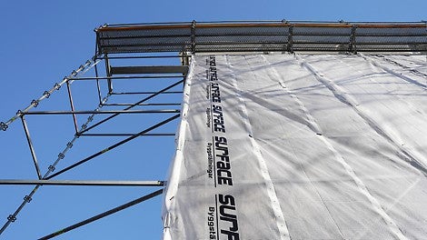 Surface Byggställningar monterar och demonterar PERI UP ställningssystem