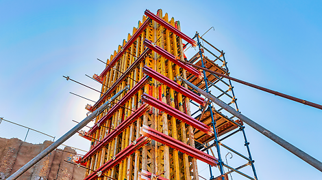 Shoring was attached to the sides so that traffic could continue to flow under the bridge structure.
