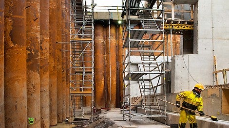 PERI UP Trapptorn och armeringsställning för säker och effektiv åtkomst