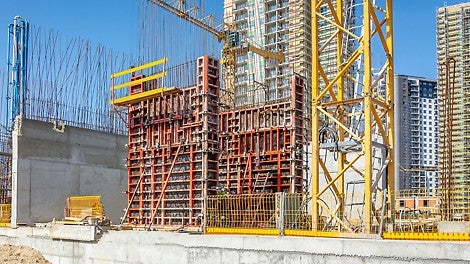 Mali broj različitih komponenata TRIO sistema skraćuje vreme potrebno za izradu oplate armiranobetonskih vertikalnih konstrukcija, što značajno doprinosi smanjenju troškova .