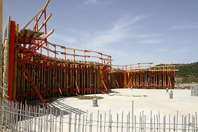 מערכת ראונדפלקס ליציקת קירות עגולים מבטון בגבהים של 3 ו-6 מטר