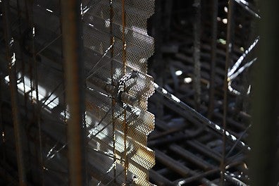 Using permanent stopends also helped to reduce material and save vital workspace on site, as external props were not required. 