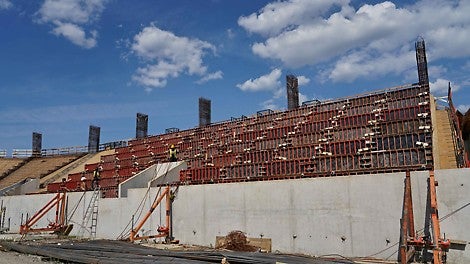 Multifunkční stadion, Hradec Králové