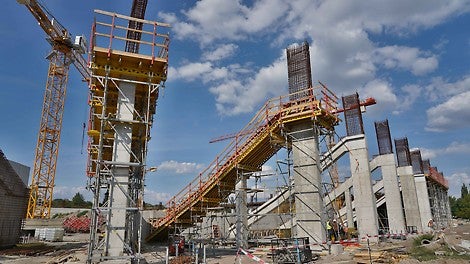 Multifunkční stadion, Hradec Králové