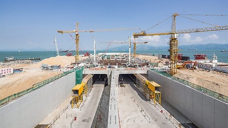 300米长的敞开段为清水混凝土结构，是6公里长沉管隧道的出、入口.