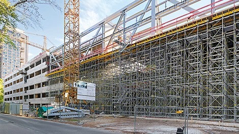 For shoring work during slab or bridge construction, PERI modular components can be used to build shoring towers and shoring. The Rosett node allows for an adaptation to different geometries in all 3 dimensions. 