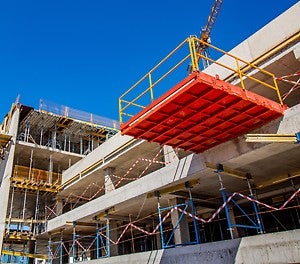 PERI компоненти - товарна рампа с телескопични подпори