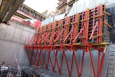 SCS конзолите за катерене са съвместими както с TRIO, така и с всички PERI системи за вертикален кофраж