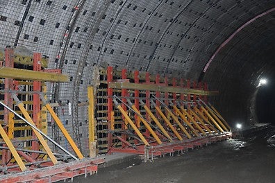 VARIO панелите са проектирани за бетониране на самостоятелни участъци от стенана спрямо графика за изпълнение на обекта