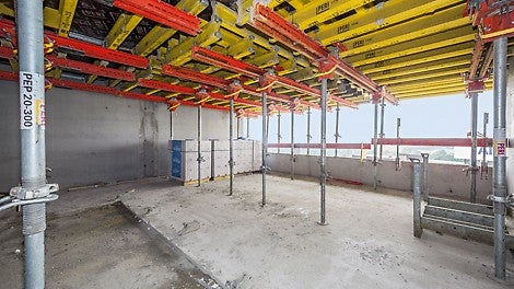 Aufgedoppelte Randtische sorgten für die Herstellung der Geschossdecken inklusive der umlaufenden Randunterzüge.