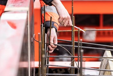 PERI InSite Construction -lämpötilasensori mittaa betonin lujuutta ja auttaa välttämään ennen aikaista muotin purkua, sekä kaikenlaisia jälkitöitä.