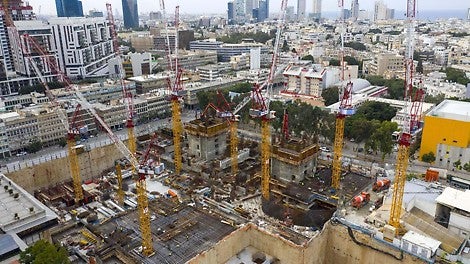 שני גרעיני המבנה בטיפוס מקדים ועליהם מערכת תבניות VARIO, פלטפורמות CB-240, SP ו- RCS-CB – מאפשר את יציקת הגרעין במהירות. <br/>בהיקף המבנה מערכת מולטיפלקס ליציקת התקרות ותבניות דומינו לקירות.