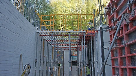 Colecciones Reales - GRIDFLEX permite adaptarse a cualquier geometría con un consumo mínimo de madera de remate.