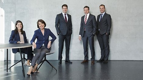 &lt;p&gt;Seit 50 Jahren ist das Familienunternehmen PERI&amp;nbsp;am Markt und seit jeher ein Pionier in der Schalungs- und Ger&amp;uuml;sttechnik. Erfolgreich gemacht hat uns, dass wir bei allem, was wir tun, an den Vorteil unserer Kunden denken.&lt;/p&gt;<br/>