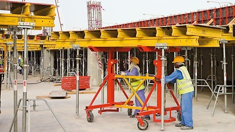 Jednostavno premeštanje modularnih stolova