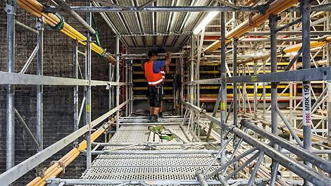 Леса PERI UP Flex широко используются для устройства и опирания опалубки при производстве бетонных работ.