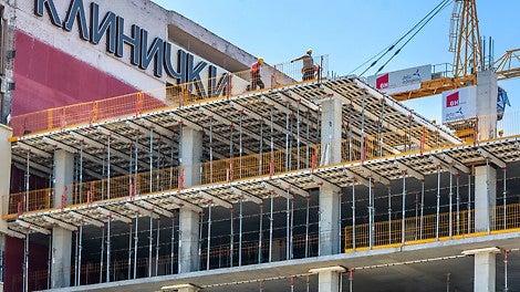 SKYDECK sistem omogućio je ubrzani završetak novoprojektovane kule građene uz postojeću.