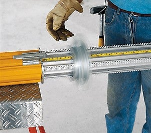 El collar de movimiento libre hace que el ajuste sea extremadamente fácil. La cámara de aire se libera y se extiende con un toque del dedo.<br/>