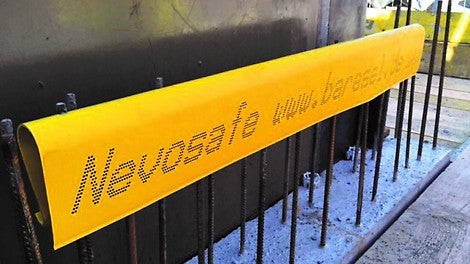 Nevosafe līstes stiegrojuma galu nosegšanai ar metāla serdi