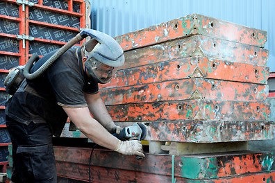 PERI tarjoaa puhdistus- ja korjauspalveluja, jotta muotit pysyvät toimintakunnossa.