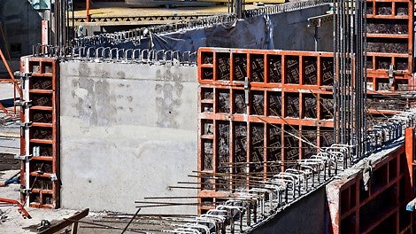 Po oddebnení boli odkryté výsledky v podobe dokonalého povrchu betónu.