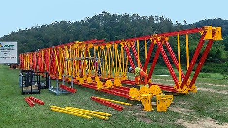 Due to the lightweight steel components, no crane is required for pre-assembling the towers and girder packages. Moreover, thanks to the light and thus ergo-nomic individual components, assembly can be com-pletely carried out without any lifting gear, only by hand.