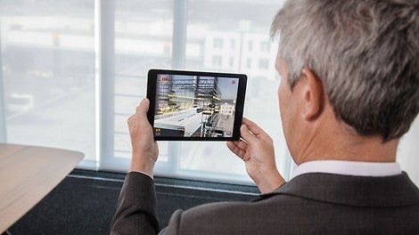 Augmented Reality is much more than just a &quot;nice gimmick&quot; – because it helps to look at 3D models and in effect go through them in detail. This goes hand-in-hand with a better understanding of, for example, planned PERI UP solutions. This helps to deal with the intended scaffolding construction long before the start of the project and thus increases execution reliability.