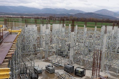 PERI UP Flex Подпорните кули са сигурна основа при големи височини