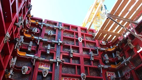 MAXIMO toimi Atlaksessa paikallavaluseinien, sekä -kuilujen järjestelmämuottina.