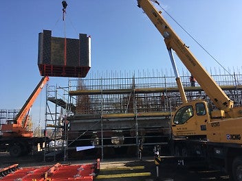 Изграждане на кесони, Терминал 2А, порт Бургас