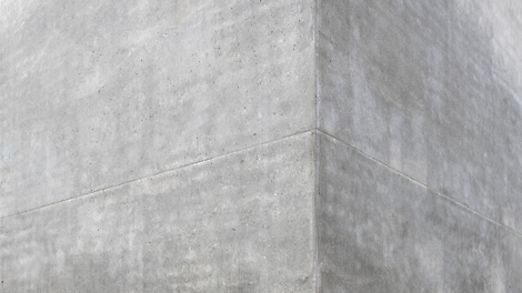 The joint created during the concreting process is very narrow, resulting in an extremely smooth concrete surface.