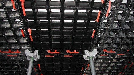 DUO toimi tässä projektissa sekä seinä- että holvimuottina.