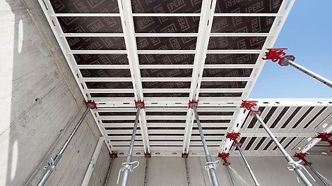 Notre système se distingue par sa simplicité, avec un nombre minimal de composants et des caractéristiques explicites. Cette approche simplifiée facilite la planification, l&#039;exécution et la maintenance des projets de construction, permettant aux équipes de se concentrer sur l&#039;essentiel sans compromettre la qualité ni la sécurité.