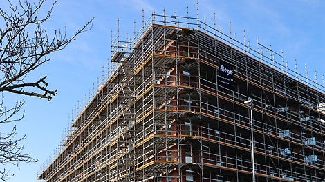 196 hyreslägenheter och en totalyta på 21 057 kvm 