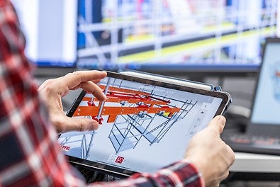 Mithilfe der PERI Extended Experience App lassen sich 3D-Schalungs- und Gerüstmodelle in verschiedenen Darstellungsarten visualisieren. Das Virtual Interface (VI) ermöglicht eine visuell ansprechend Darstellung der 3D-Modelle am Bildschirm.
