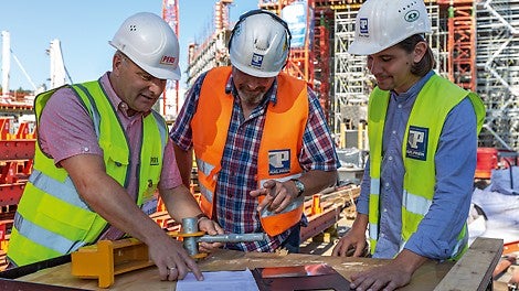 Ein PERI Projektkoordinator war kompetenter Ansprechpartner für alle technischen, kaufmännischen und logistischen Aufgabenstellungen.