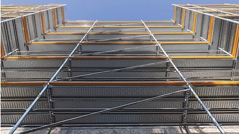 Das digitale Tool berechnet in kürzester Zeit, wie sich Gebäude bis knapp 27 m Höhe und rechteckiger Geometrie optimal mit dem PERI UP Fassadengerüst einrüsten lassen. 