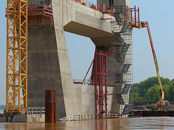 PERI UP Scaffolding provides safe access to the pylon