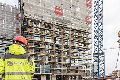 Фасадна система скеле PERI UP Easy създава усещане за елегантност и лекота, но в същото време отговаря на най-високите изисквания за безопасност и сигурност 